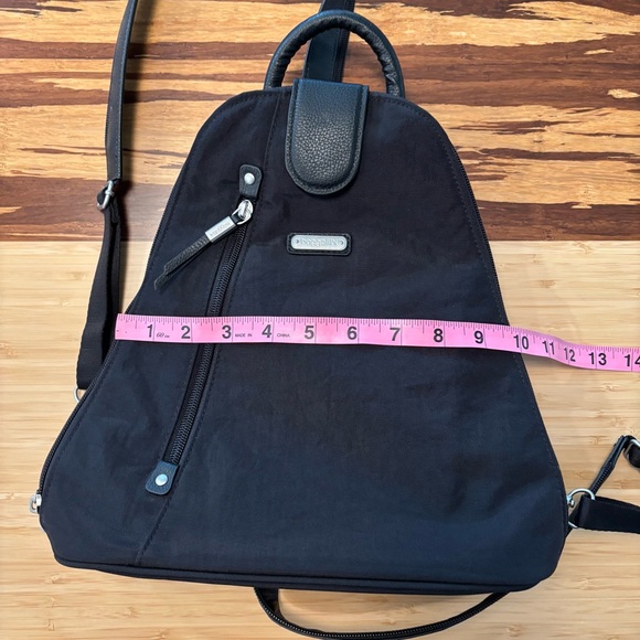 Baggallini Small Backpack. - Picture 12 of 13